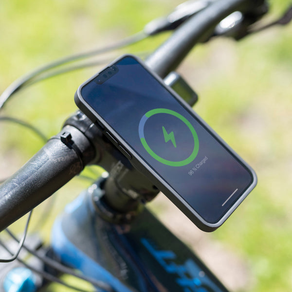 BikeEase™  Fahrrad-Handyhalter, Ladegerät, Vorderlicht und